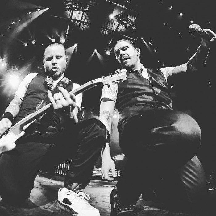 Фото SHINEDOWN "Чувак, это было трогательно" SHINEDOWN "Чувак, это было трогательно"